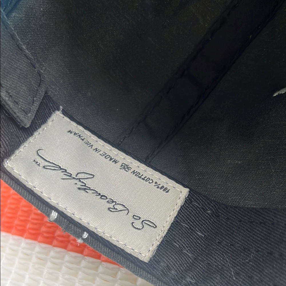 ❌SOLD❌Black Distressed Mama Cap with Floral Embroidery - Picture 6 of 10